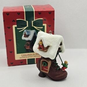 New  Hallmark Ornament Children in Shoe boot Christmas once upon a time nursery